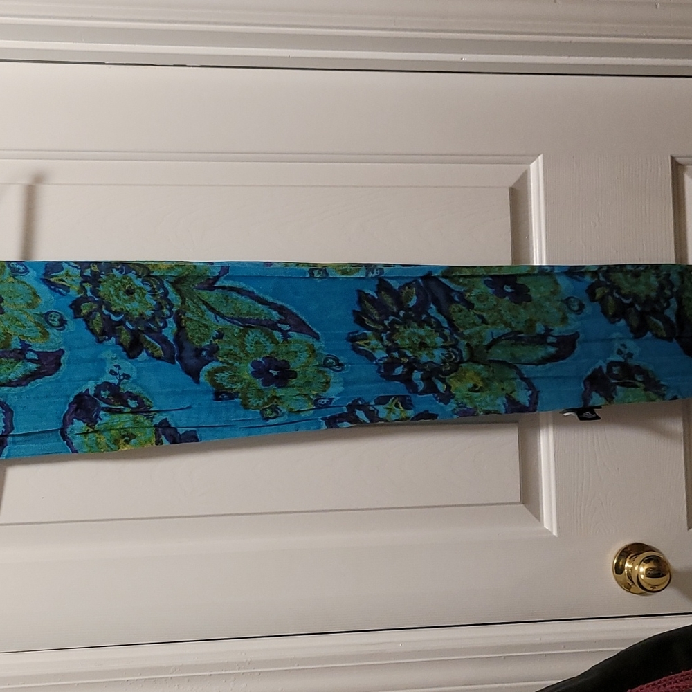 New York and Company Scarf